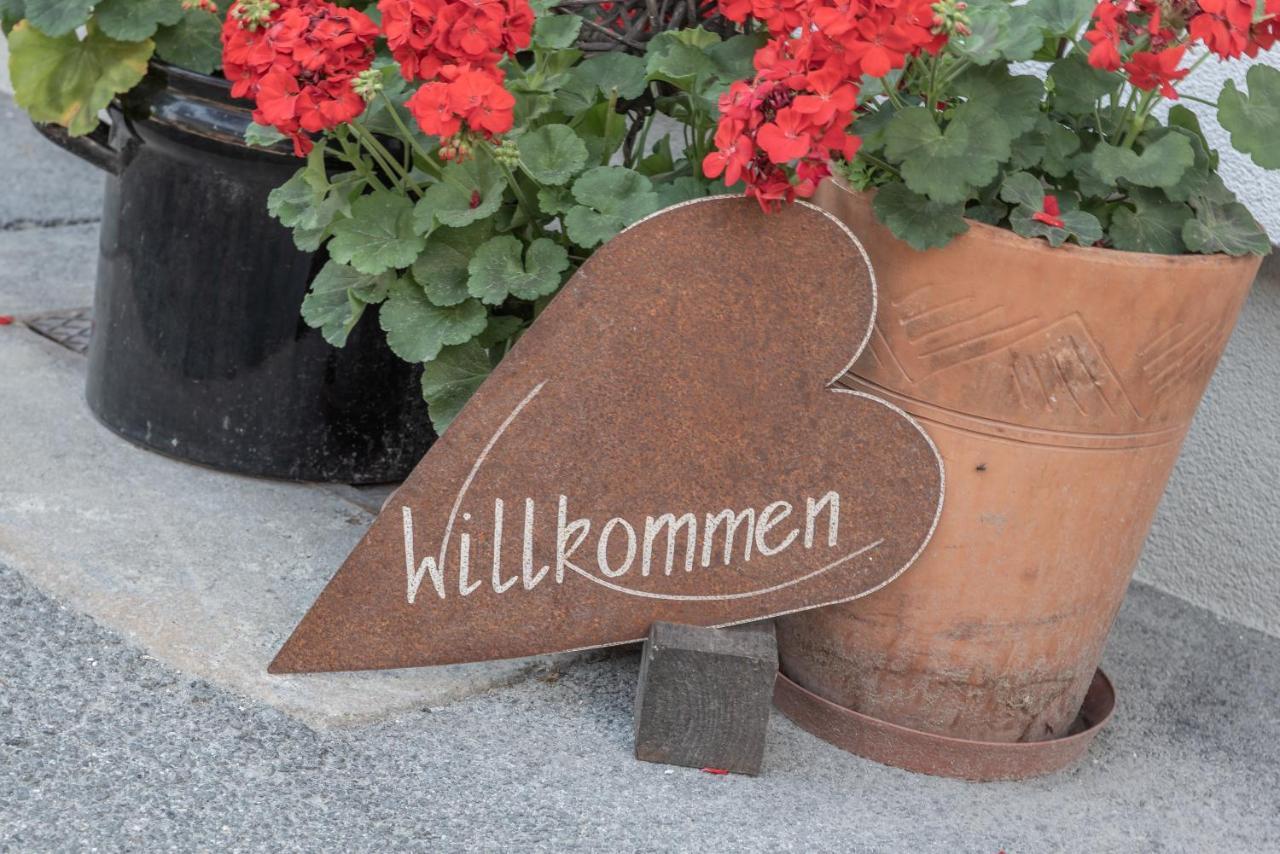 Neukirchen am Großvenediger德雷尔旅馆公寓 外观 照片