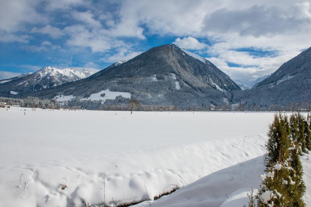 Neukirchen am Großvenediger德雷尔旅馆公寓 外观 照片